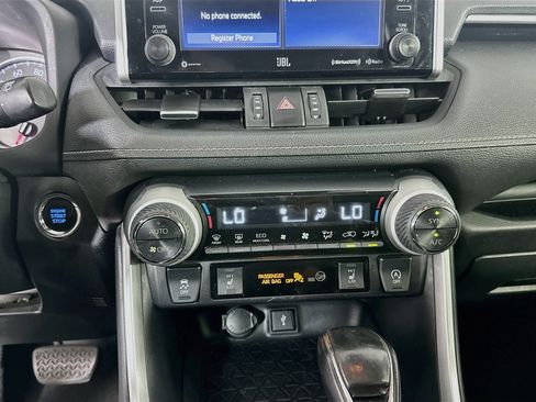 Used 2020 Toyota RAV4 XLE Premium FWD image 23