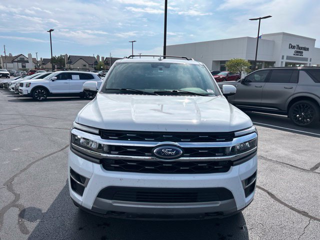 Used 2023 Ford Expedition Max Limited AWD/4WD image 3