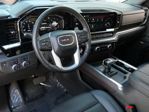 Used 2024 GMC Sierra 1500 SLT w/ SLT Premium Package AWD/4WD image 13