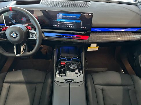 New 2026 BMW M5 Touring image 10