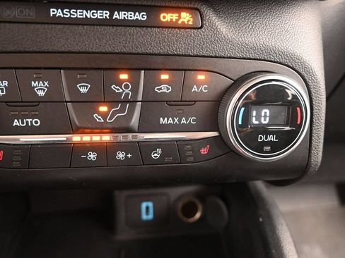 Used 2020 Ford Escape Titanium AWD/4WD image 30