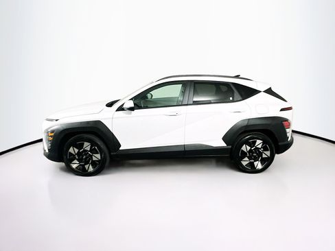 Used 2025 Hyundai Kona SEL image 4