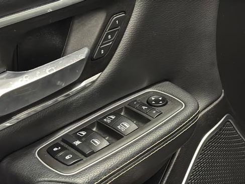 Used 2022 RAM 1500 Laramie image 21