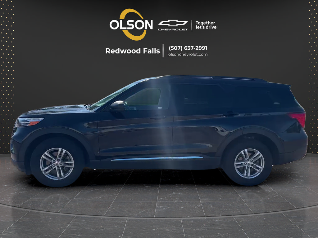 Used 2020 Ford Explorer XLT w/ Comfort Package AWD/4WD image 2