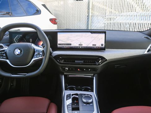 New 2026 BMW 330i Sedan w/ Convenience Package image 9