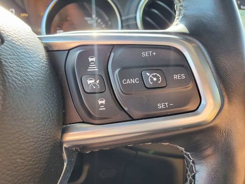 Used 2021 Jeep Wrangler Unlimited Sahara w/ Cold Weather Group AWD/4WD image 22