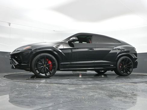 Used 2024 Lamborghini Urus S image 49