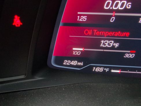 Used 2021 Chevrolet Corvette Stingray Coupe w/ Z51 Performance Package image 12