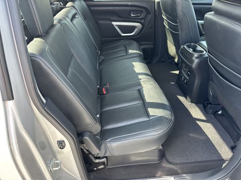 Used 2020 Nissan Titan SL w/ Moonroof Package RWD image 15