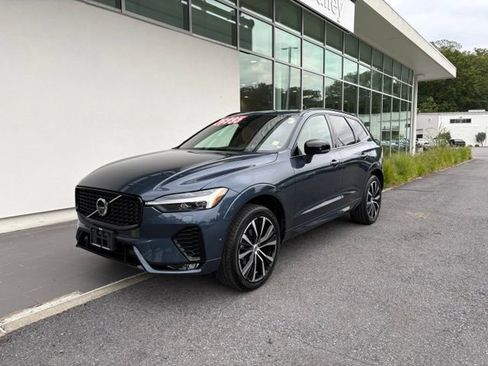 Used 2023 Volvo XC60 B5 Ultimate w/ Climate Package AWD/4WD image 3