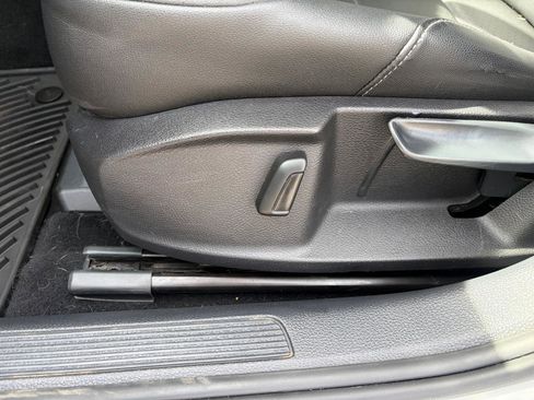 Used 2016 Volkswagen Golf SE w/ Lighting Package image 13