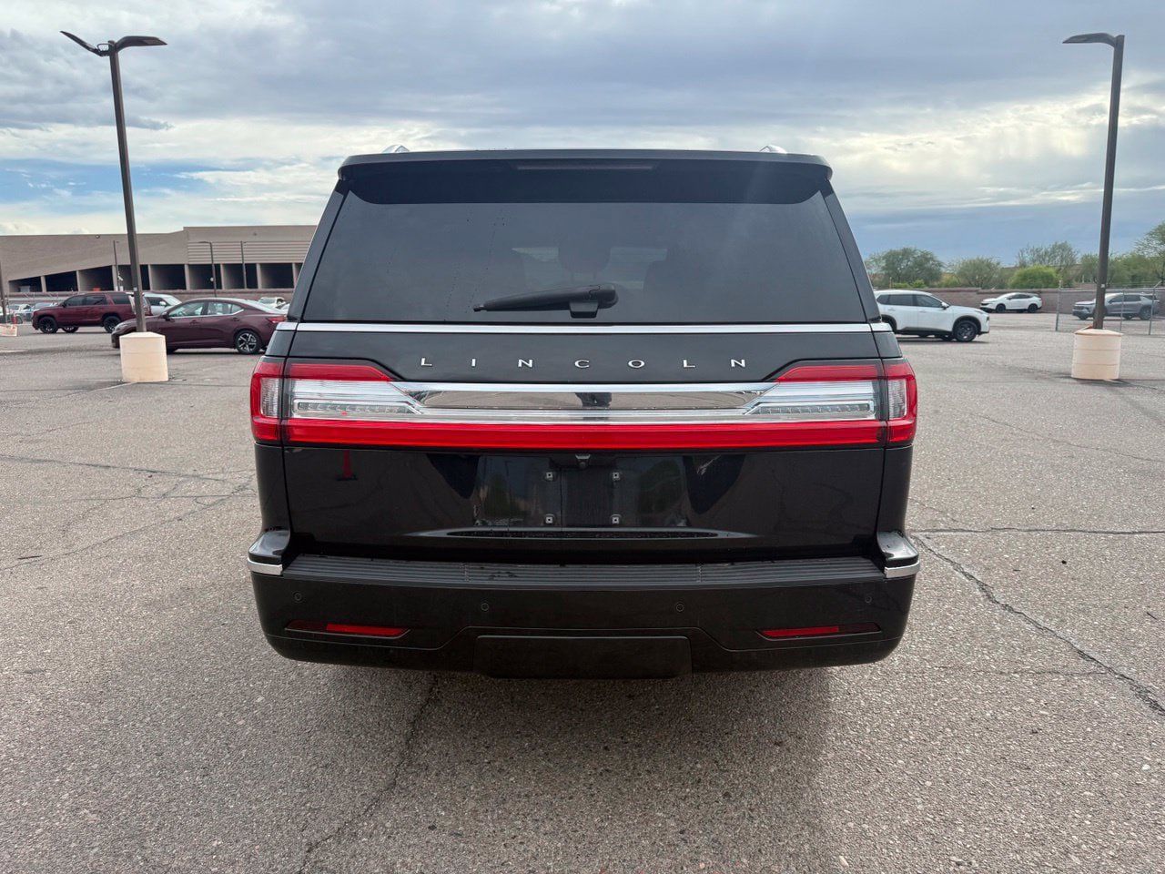 Used 2021 Lincoln Navigator L Reserve AWD/4WD image 6