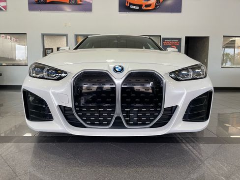 Used 2023 BMW i4 eDrive40 w/ M Sport Package RWD image 8