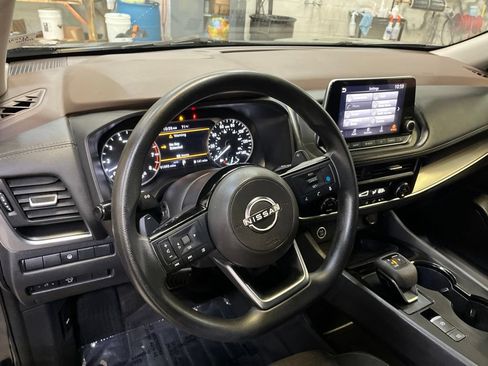 Used 2023 Nissan Rogue SV AWD/4WD image 15