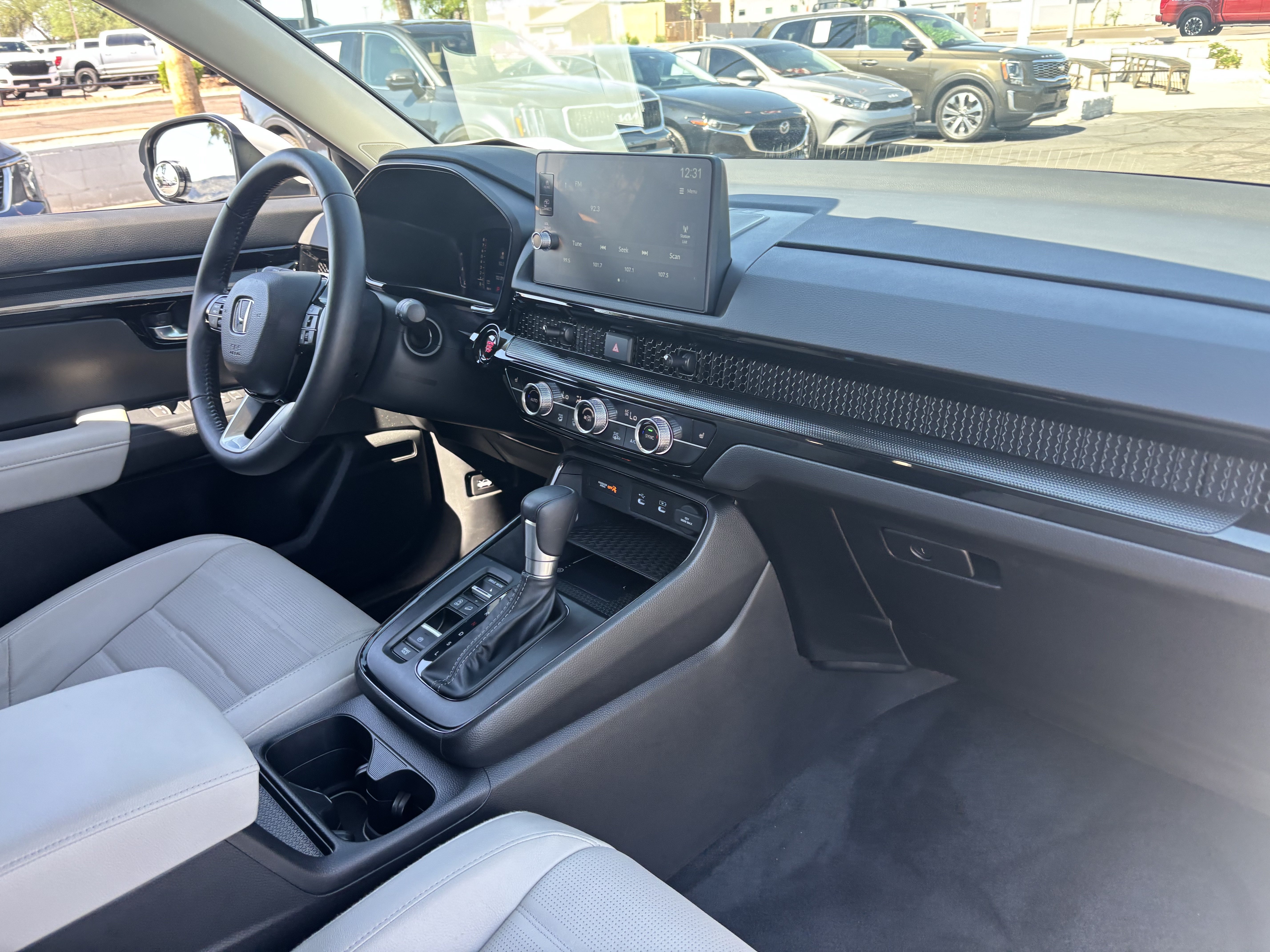 Used 2026 Honda CR-V EX-L image 11