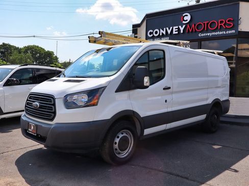 Used 2018 Ford Transit 250 130 Low Roof RWD image 2