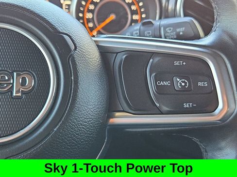 Used 2020 Jeep Wrangler Unlimited Sahara image 12