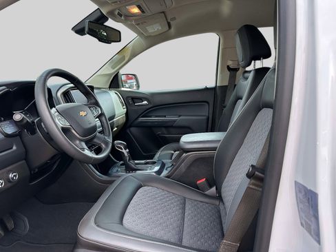 Used 2022 Chevrolet Colorado Z71 image 16