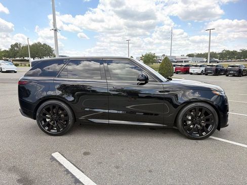 New 2026 Land Rover Range Rover Sport Dynamic SE AWD/4WD image 6