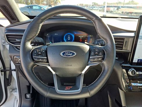 Used 2023 Ford Explorer ST w/ Equipment Group 401A image 20