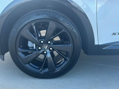 Used 2024 Buick Envision Sport Touring AWD/4WD image 6