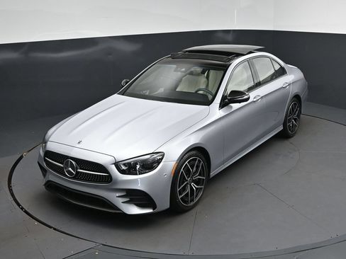 Used 2023 Mercedes-Benz E 350 Sedan image 29