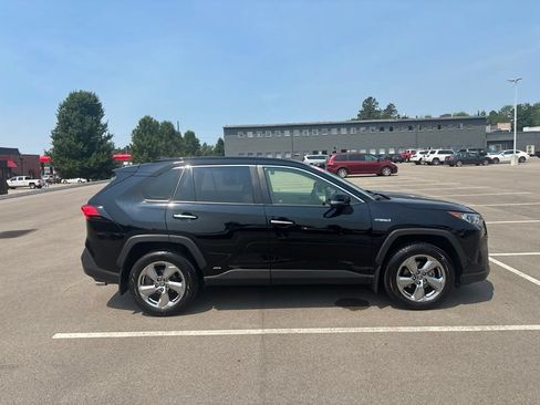 Used 2020 Toyota RAV4 Limited w/ Limited Grade Weather Package AWD/4WD image 2
