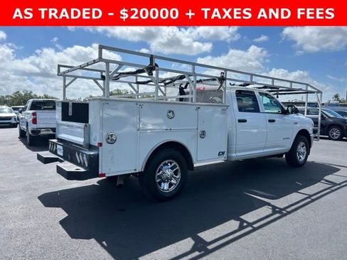 Used 2022 RAM 2500 Tradesman w/ Chrome Appearance Group RWD image 4