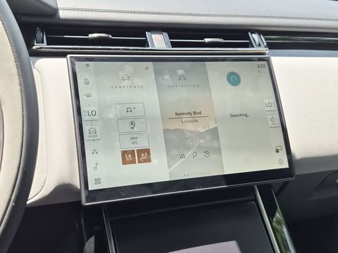 Certified 2026 Land Rover Range Rover Velar Dynamic SE AWD/4WD image 29