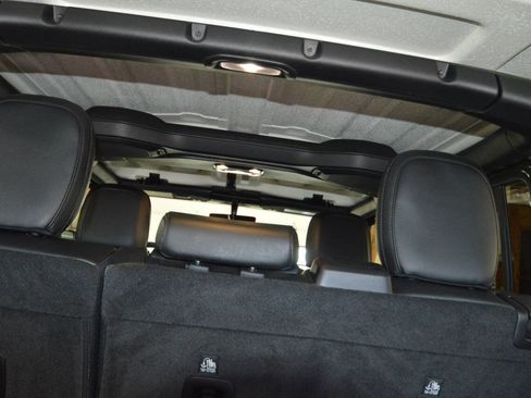 Used 2023 Jeep Wrangler Unlimited Sahara w/ Cold Weather Group image 20