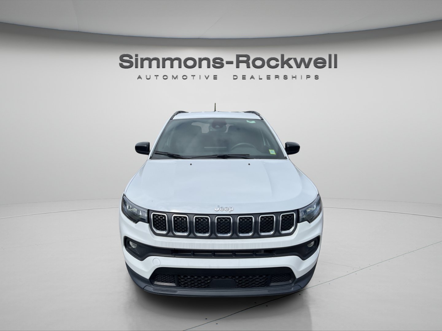 Used 2024 Jeep Compass Latitude AWD/4WD image 8