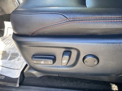 Used 2018 Toyota 4Runner TRD Off-Road Premium image 16