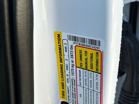 Used 2025 Ford F250 XLT image 30