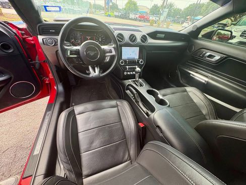 Used 2022 Ford Mustang GT Premium w/ Equipment Group 401A RWD image 10