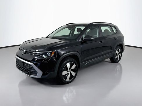 Used 2025 Volkswagen Taos S AWD/4WD image 1