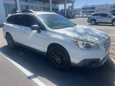 Used 2015 Subaru Outback 2.5i AWD/4WD image 4