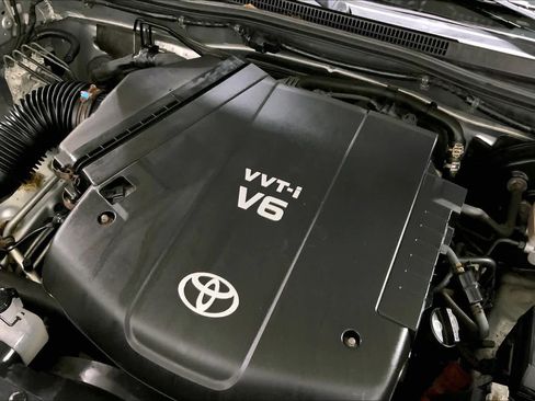 Used 2011 Toyota Tacoma 4x4 Double Cab image 32