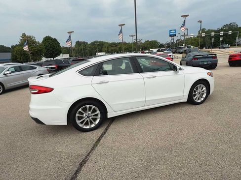 Used 2019 Ford Fusion Energi Titanium FWD image 8