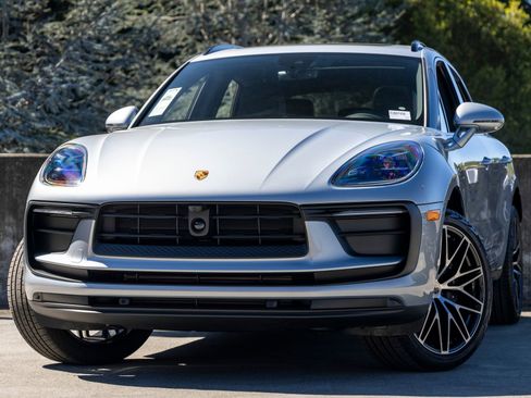 New 2026 Porsche Macan image 1