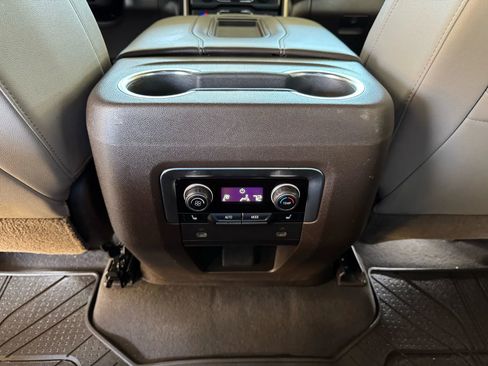 Used 2021 Chevrolet Tahoe Z71 w/ Z71 Off-Road Package image 21