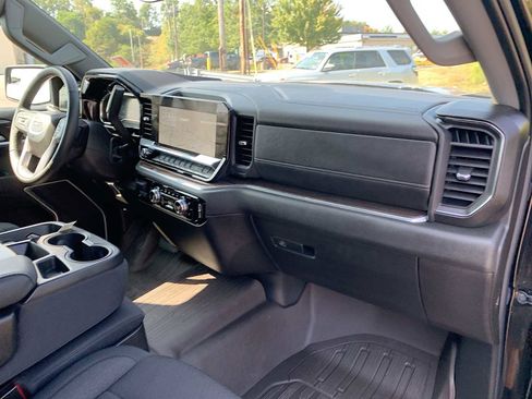 Certified 2025 GMC Sierra 1500 Elevation image 28