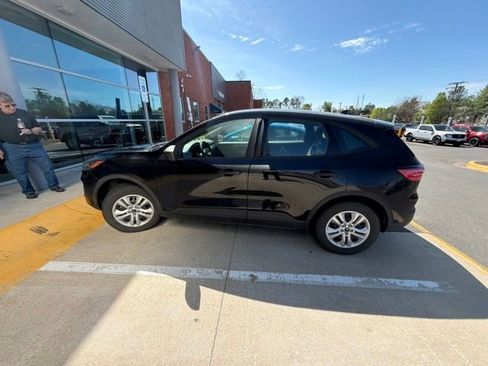 Used 2020 Ford Escape S image 11