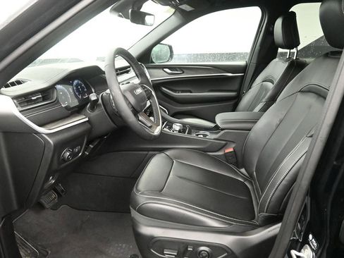 New 2026 Jeep Grand Cherokee Limited w/ Limited Altitude Package image 10