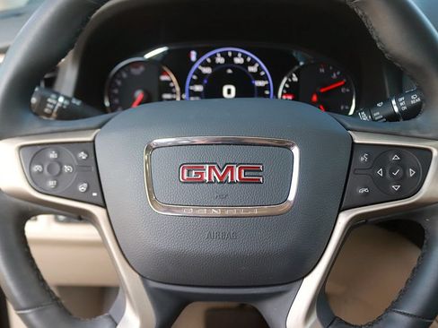 Used 2023 GMC Acadia Denali w/ Denali Ultimate Package FWD image 19