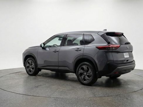 Used 2025 Nissan Rogue SV FWD image 6