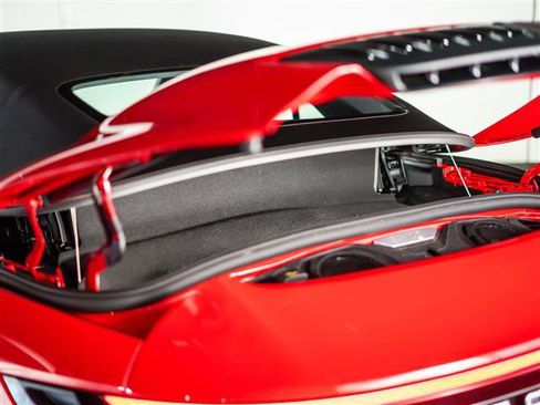 Certified 2025 Porsche 911 Carrera T RWD image 34