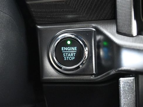 Used 2022 Ford F150 Platinum w/ Equipment Group 701A High AWD/4WD image 31