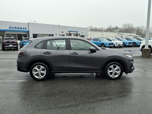 Used 2024 Honda HR-V LX image 2
