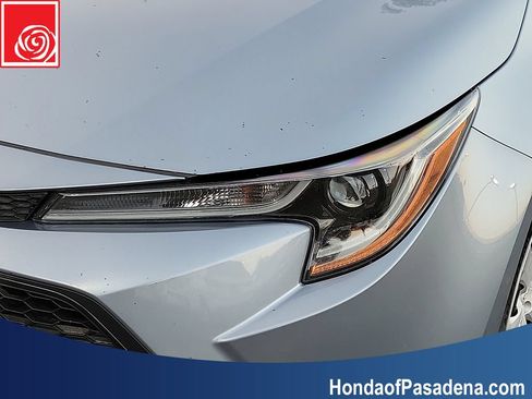Used 2020 Toyota Corolla LE FWD image 28