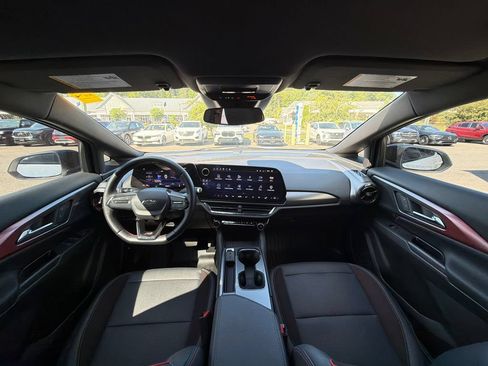 Used 2024 Chevrolet Equinox EV RS FWD image 47